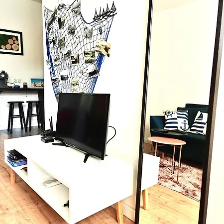 Przystan Swietojanska Apartment